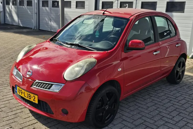 Nissan Micra (2010)