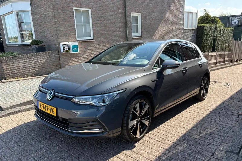 Volkswagen Golf (2021)