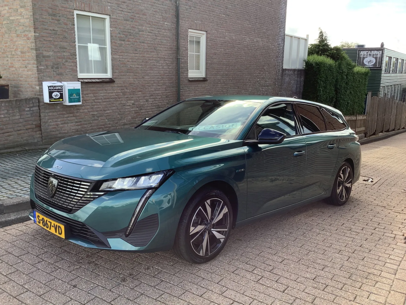 Peugeot 308 (2023) — foto 1