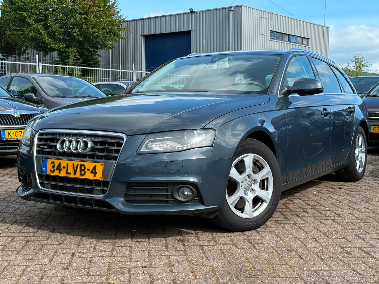 Audi A4 (2010) — foto 1