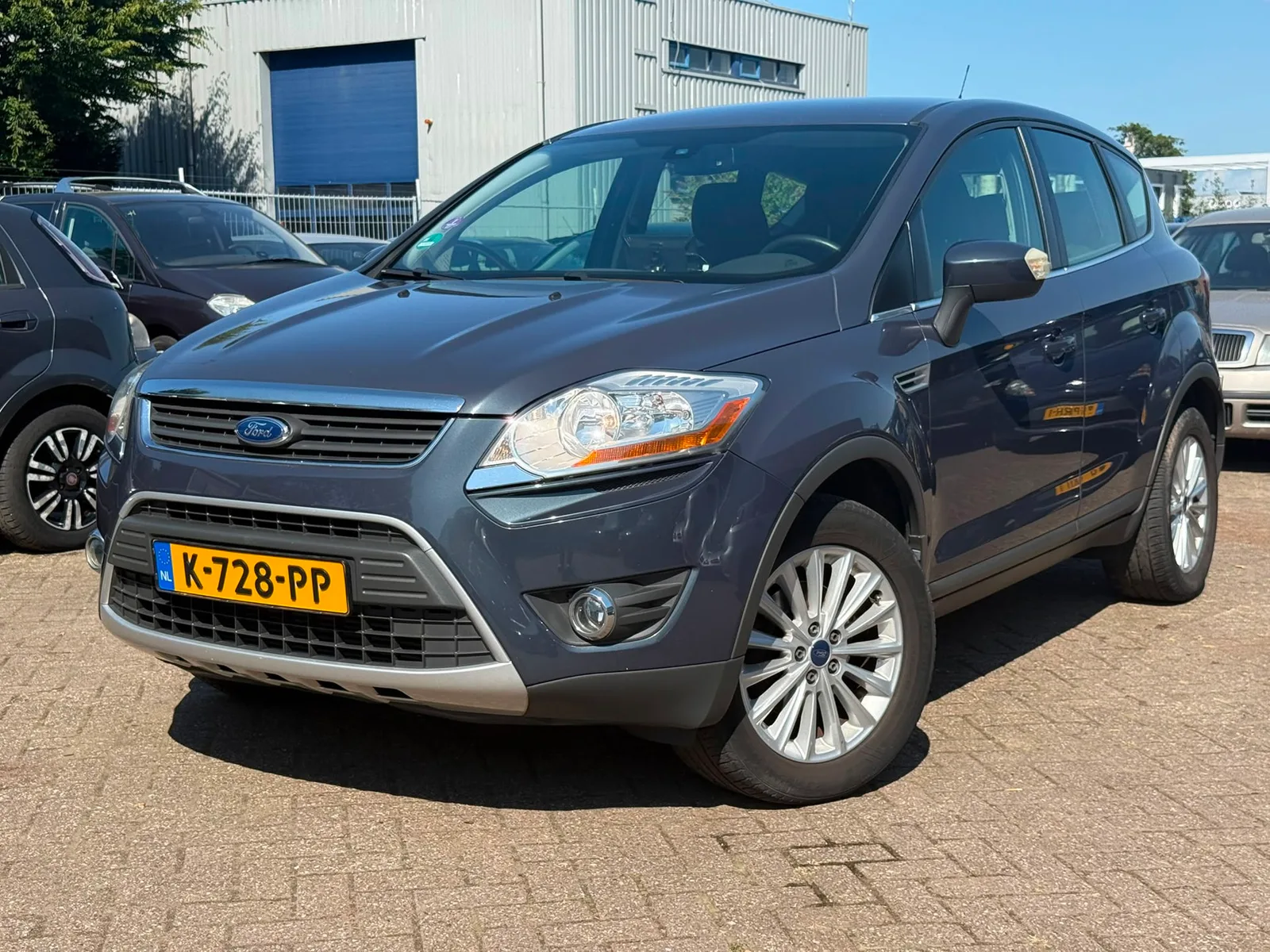 Ford Kuga (2011) — foto 1