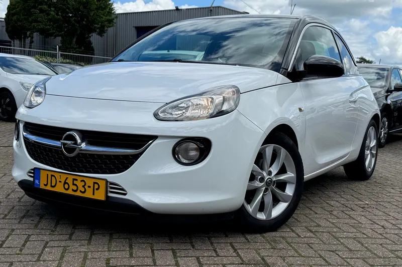Opel Adam (2016)