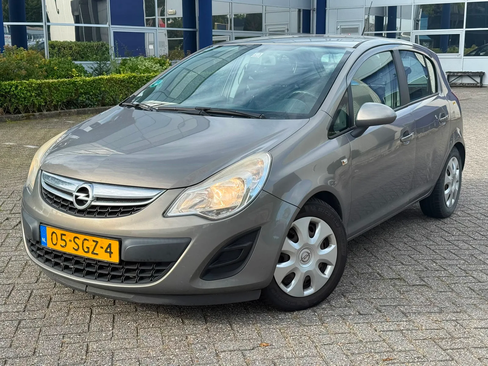 Opel Corsa (2011) — foto 1