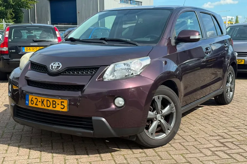 Toyota Urban Cruiser (2009)