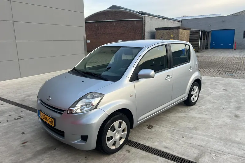 Daihatsu Sirion (2012)