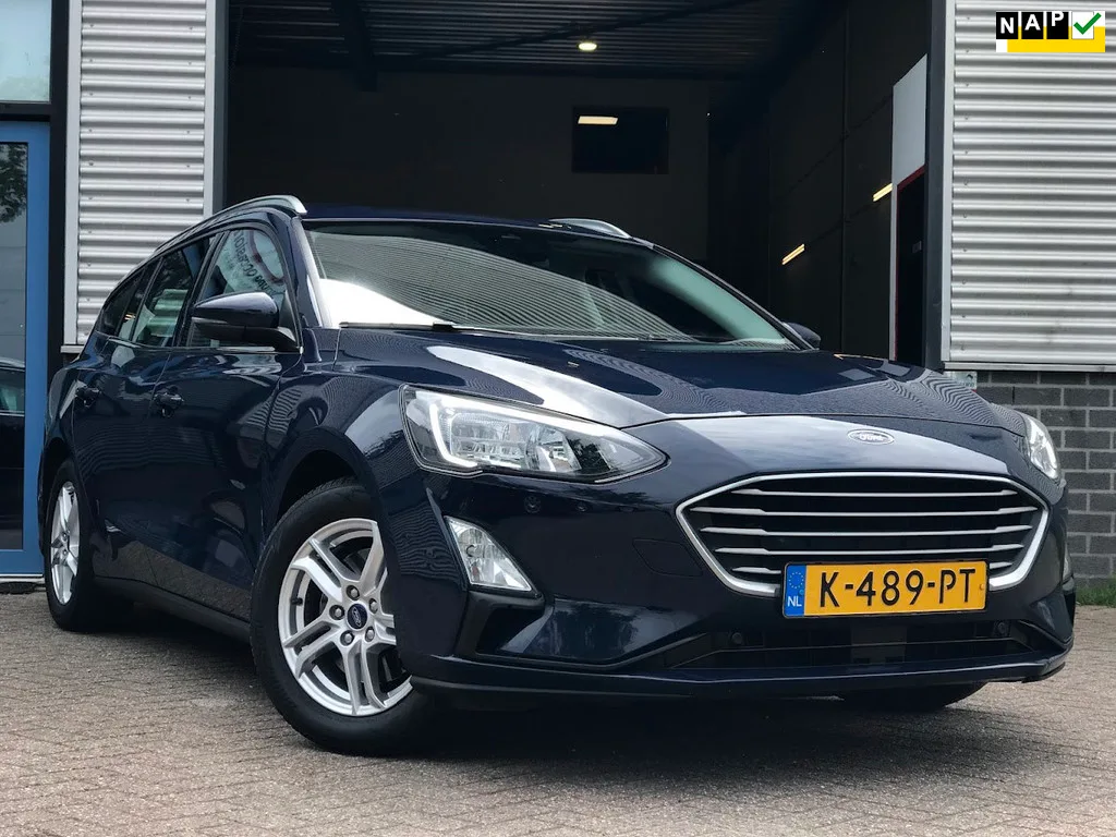 Ford Focus (2021) — foto 1