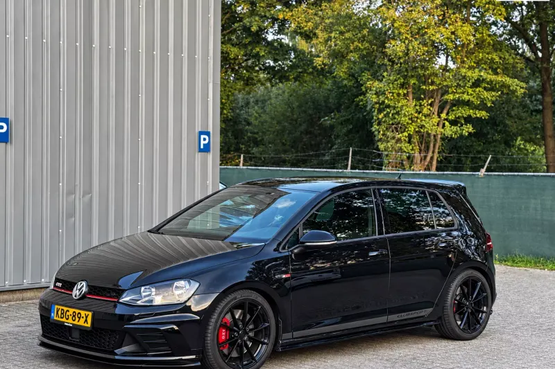 Volkswagen Golf (2017)