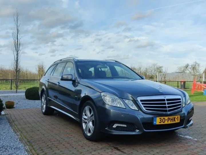 Mercedes-Benz MB (2011) — foto 1