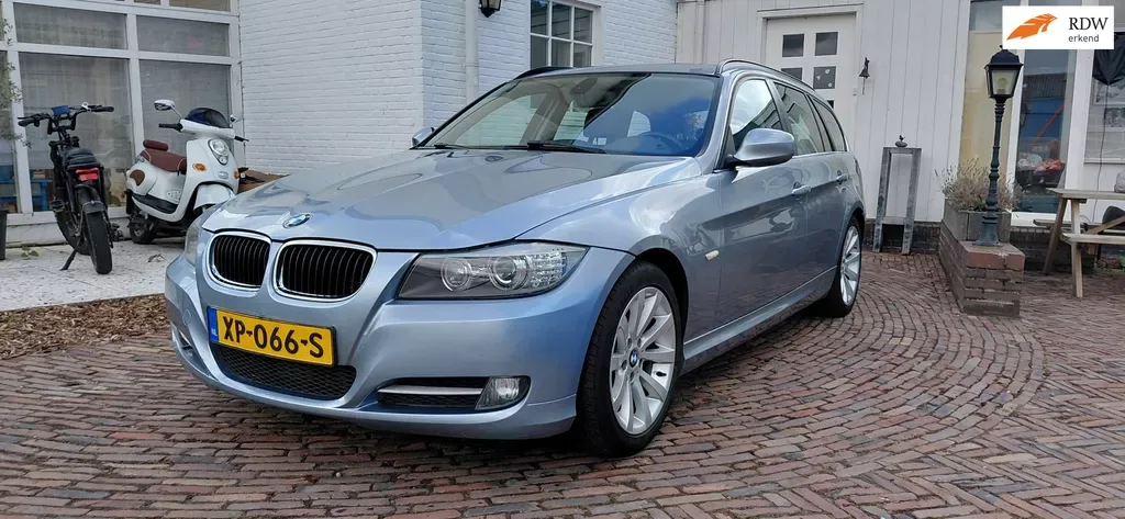 BMW 3-Serie (2011) — foto 1