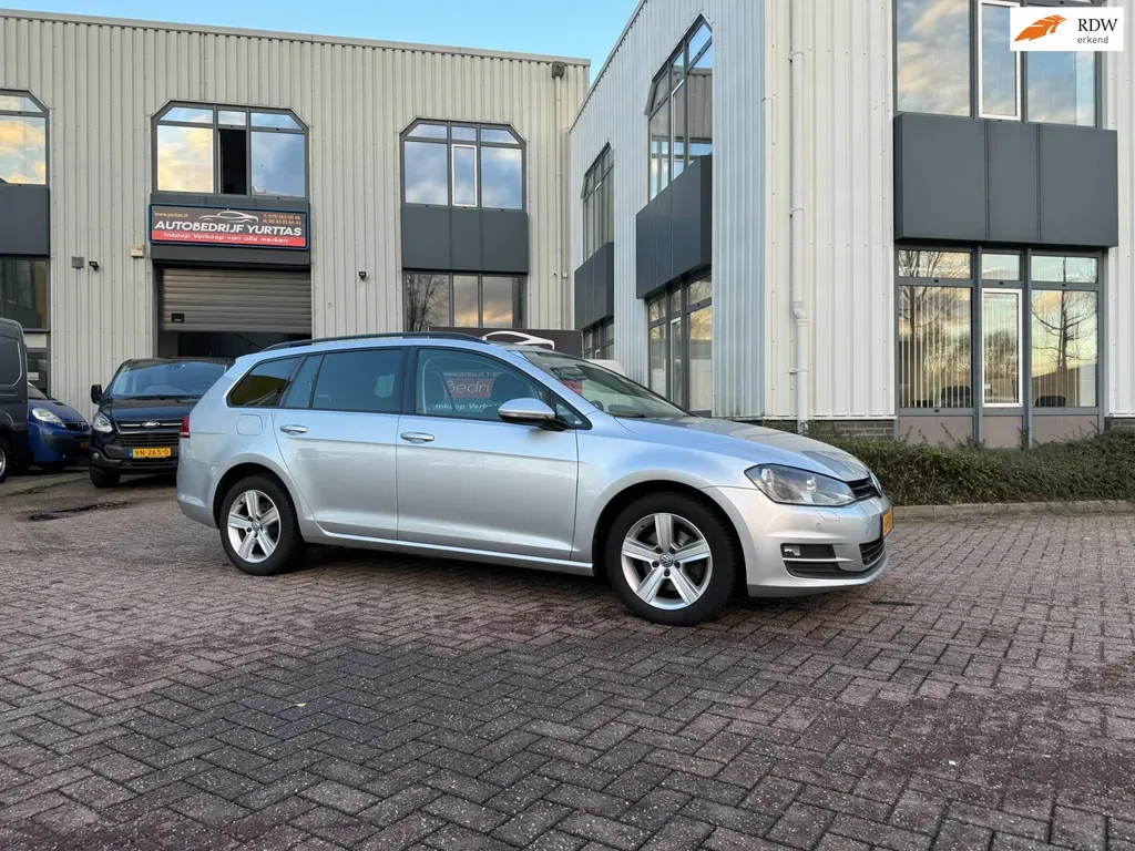 Volkswagen Golf (2013) — foto 1