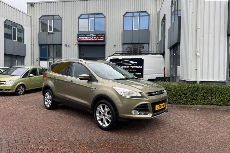 Ford Kuga (2013)