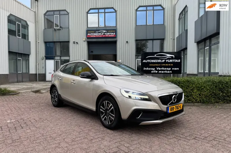 Volvo V40 Cross Country (2018)