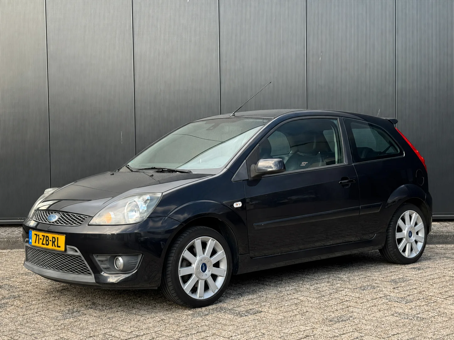 Ford Fiesta (2007) — foto 1