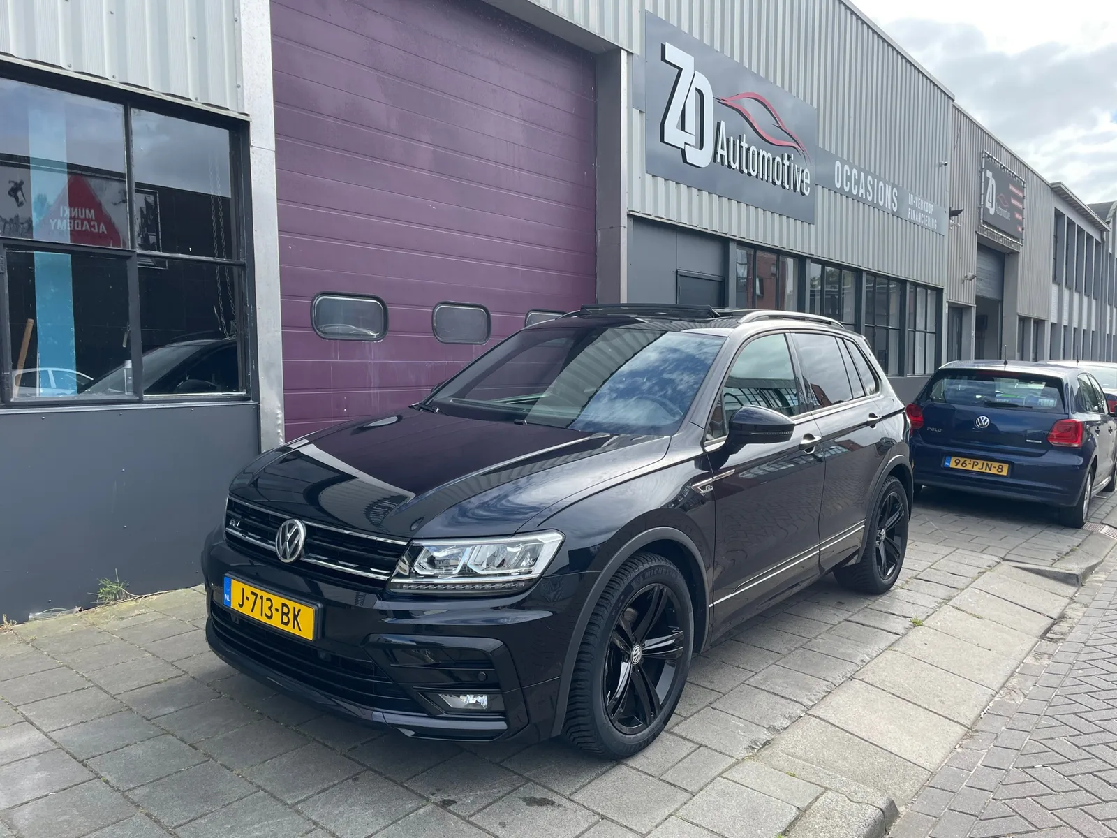 Volkswagen Tiguan (2020) — foto 1