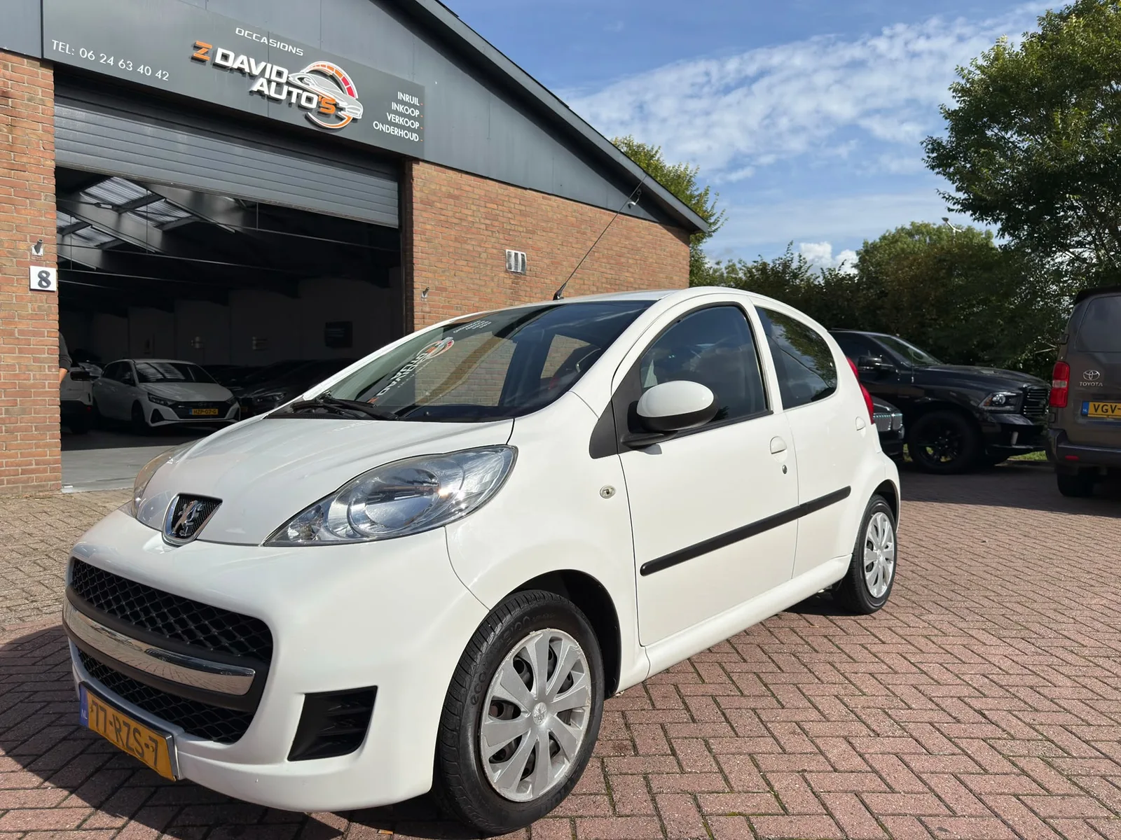 Peugeot 107 (2011) — foto 1