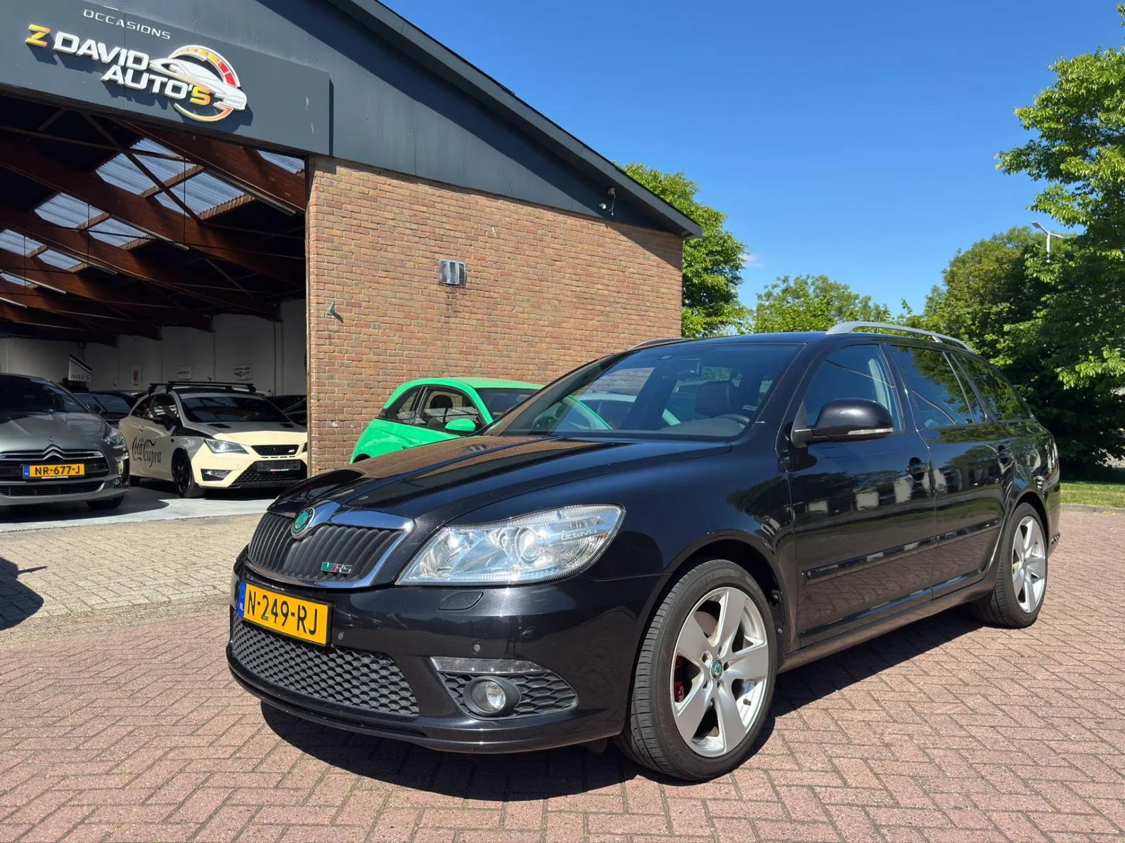 Škoda Octavia (2011) — foto 1