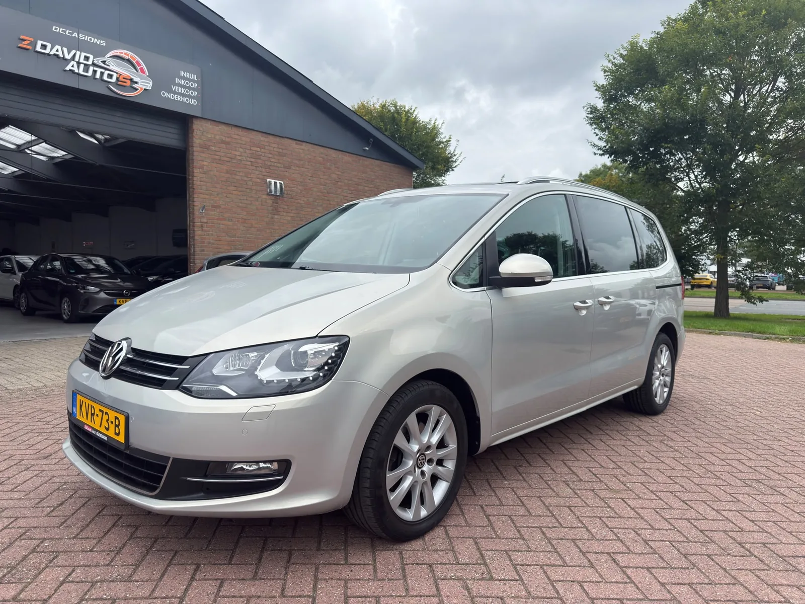 Volkswagen Sharan (2013) — foto 1