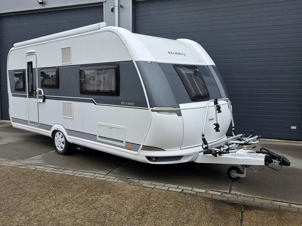 Hobby De Luxe (2020) — foto 1
