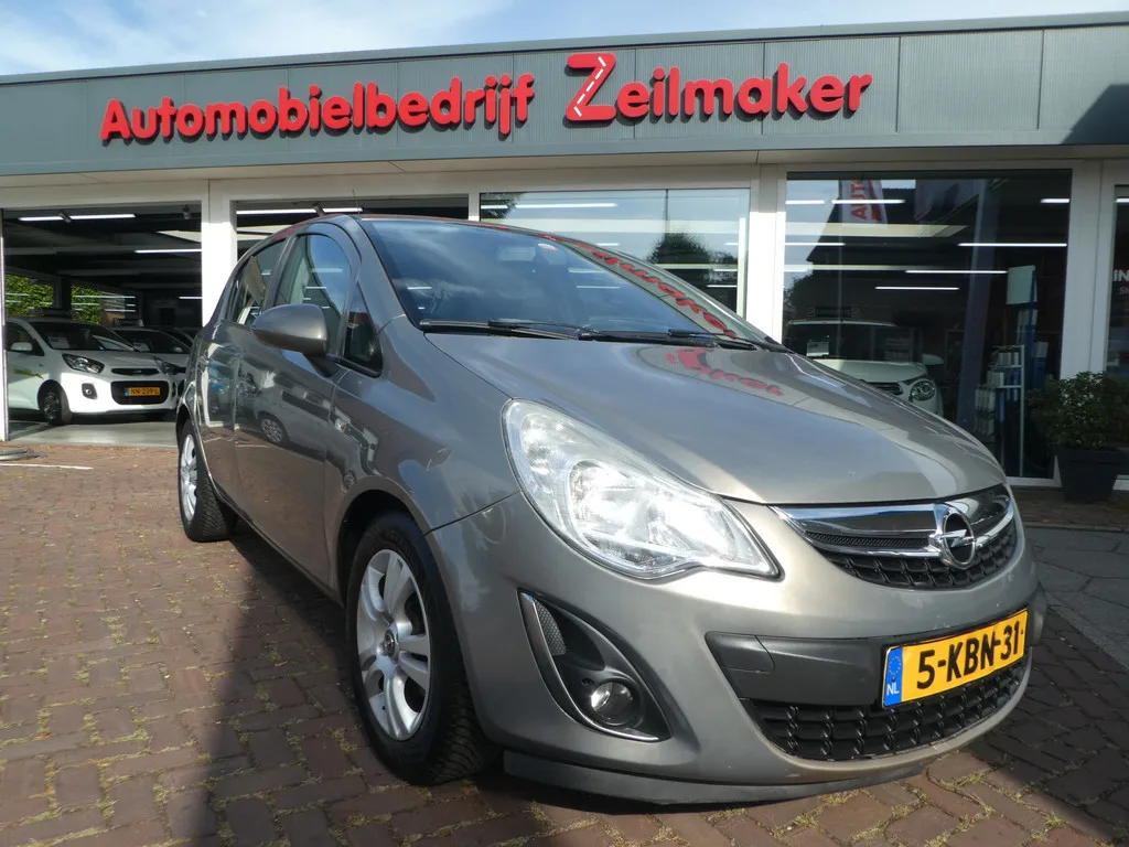 Opel Corsa (2012) — foto 1