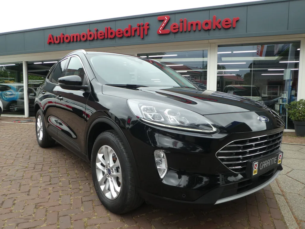 Ford Kuga (2023) — foto 1