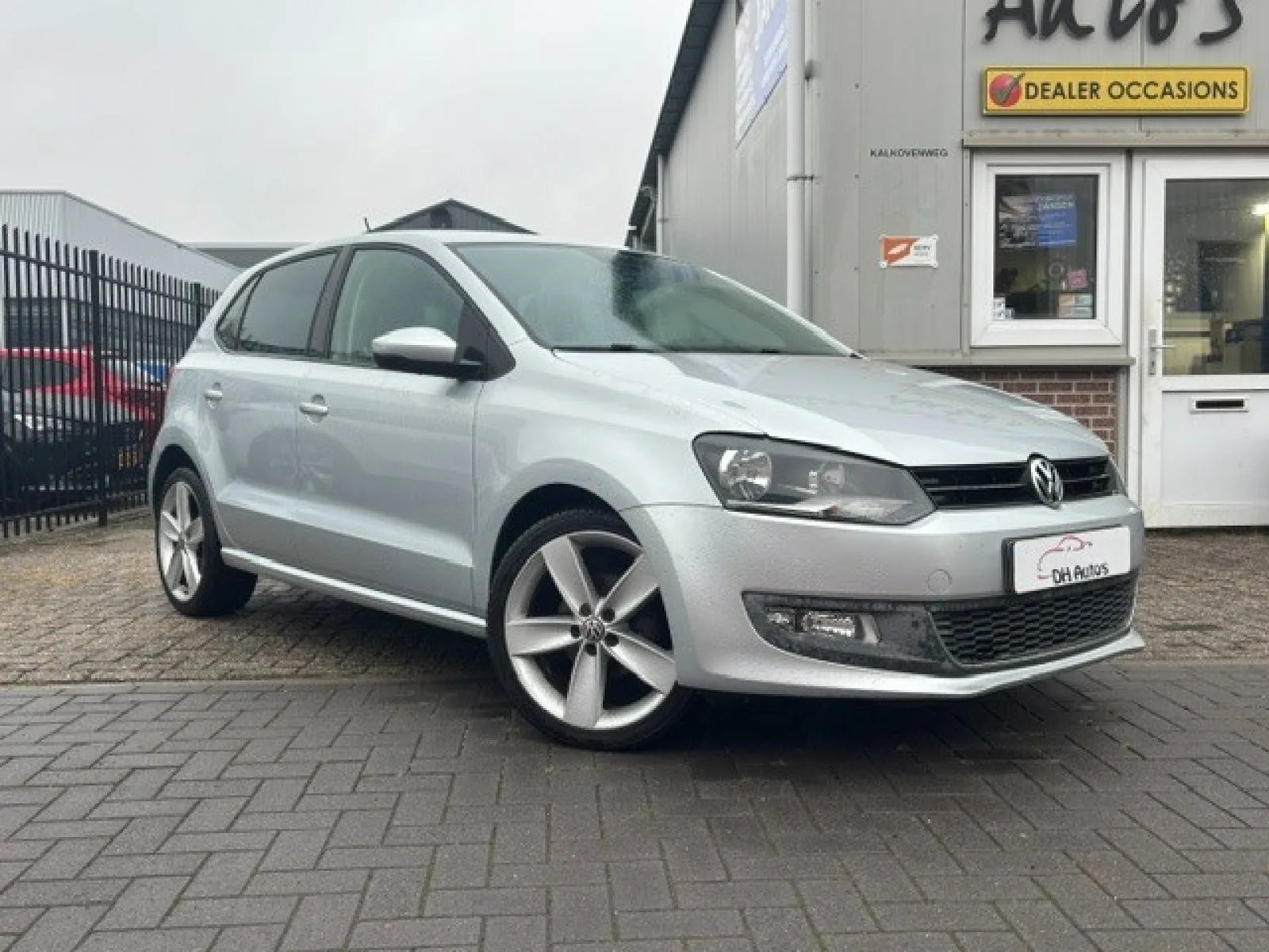 Volkswagen Polo (2010) — foto 1