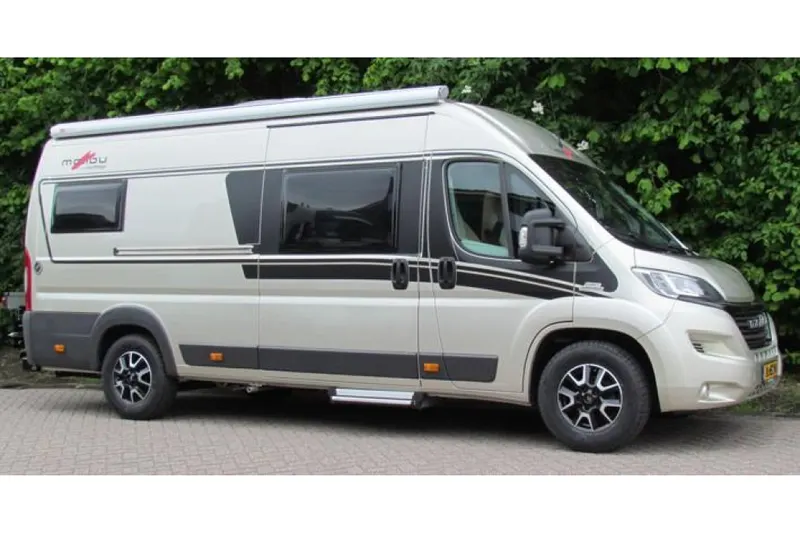 Malibu Van (2016)