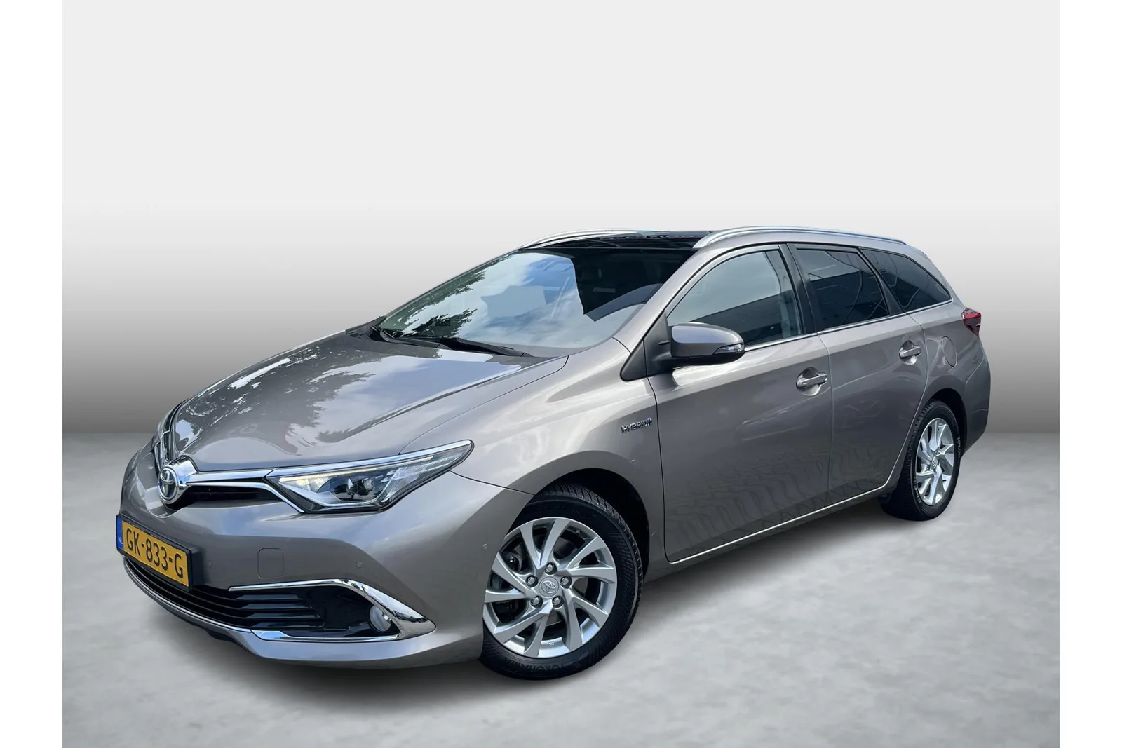 Toyota Auris (2015) — foto 1