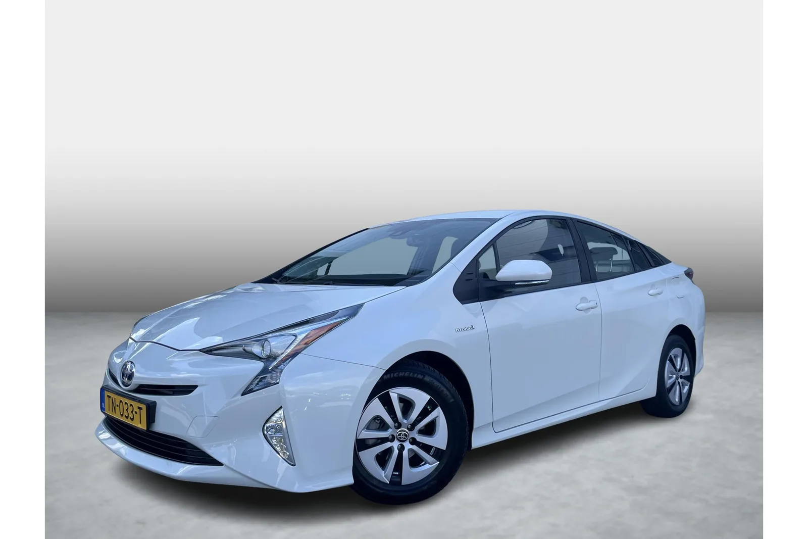 Toyota Prius (2018) — foto 1