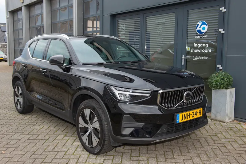 Volvo XC40 (2022)