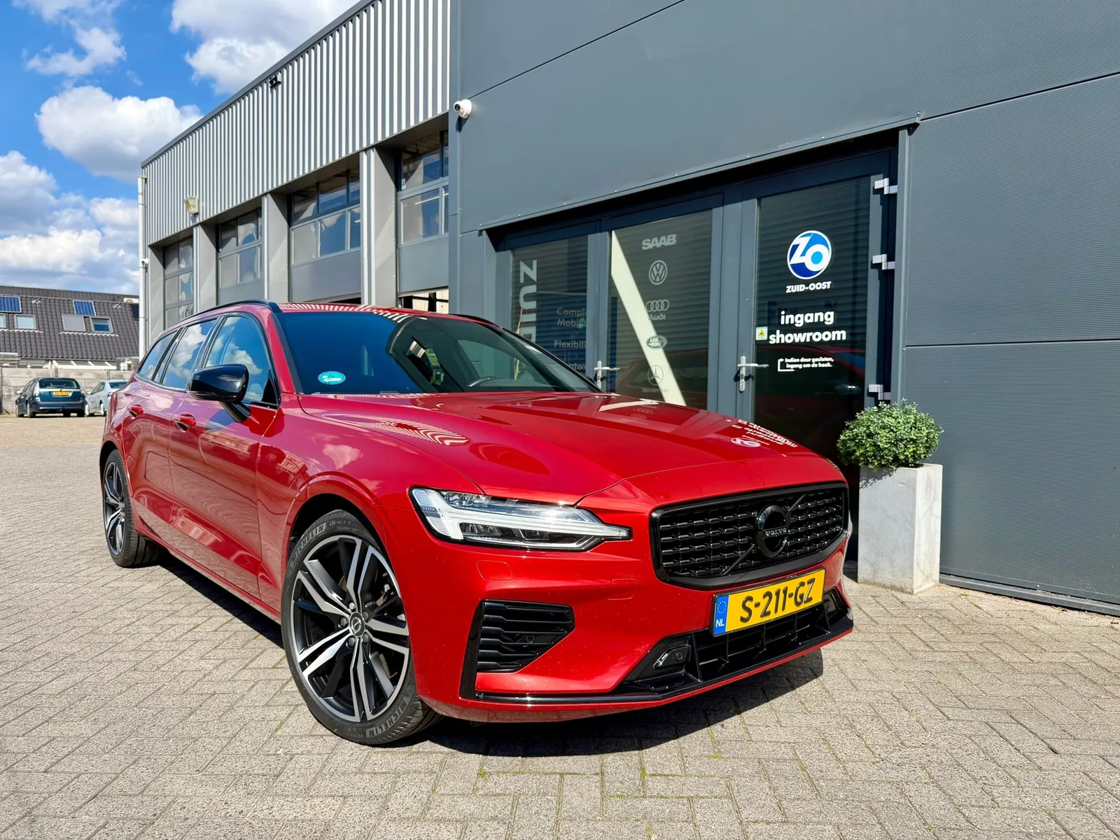 Volvo V60 (2021) — foto 1