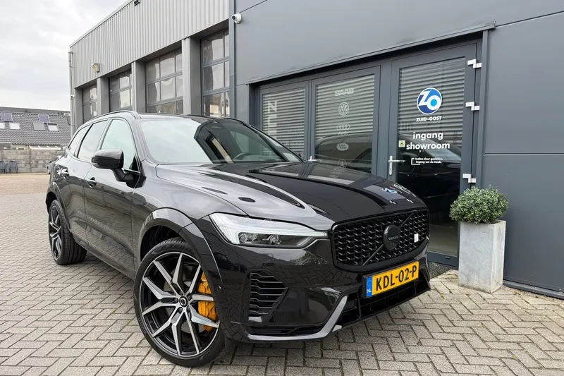 Volvo XC60 (2023)