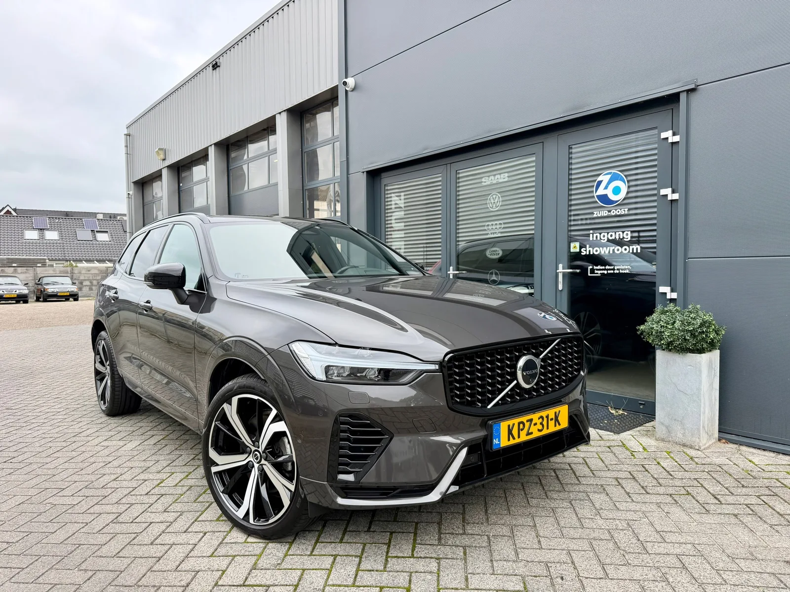 Volvo XC60 (2023) — foto 1
