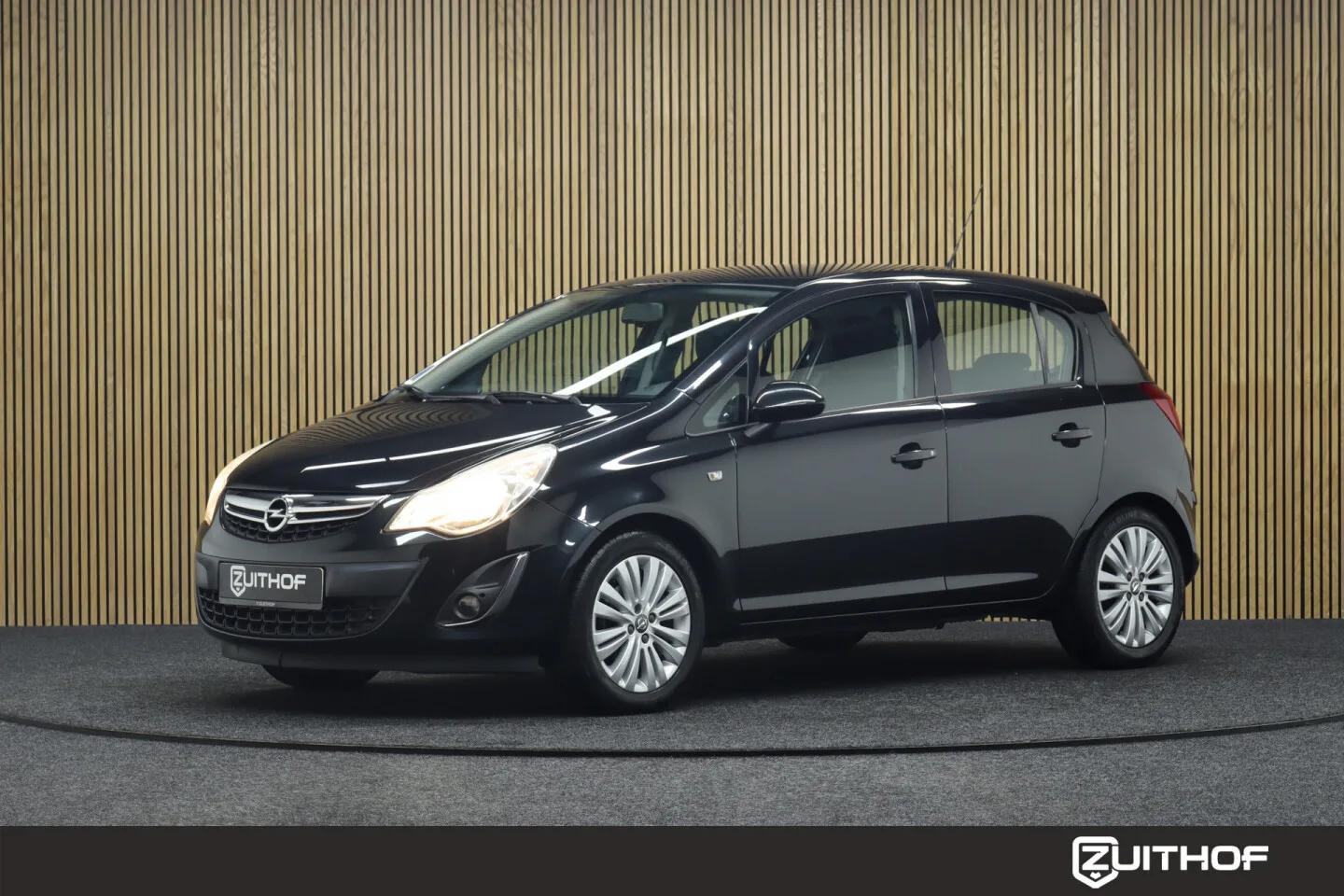 Opel Corsa (2013) — foto 1