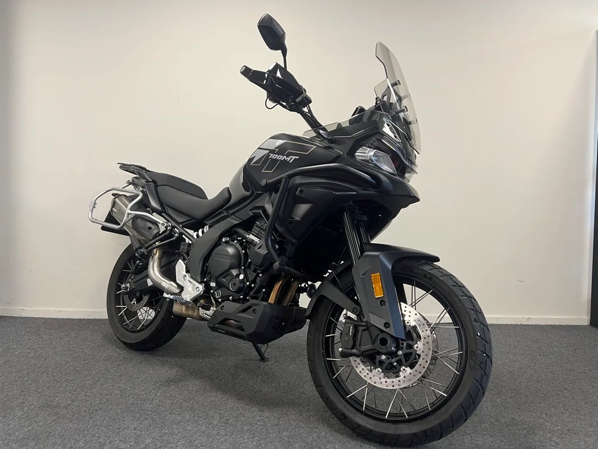 CFMoto 700 MT (2026) — foto 1
