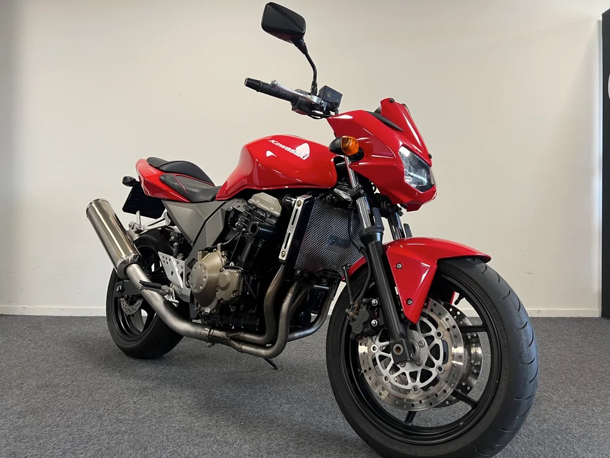 Kawasaki Z750 (2005) — foto 1