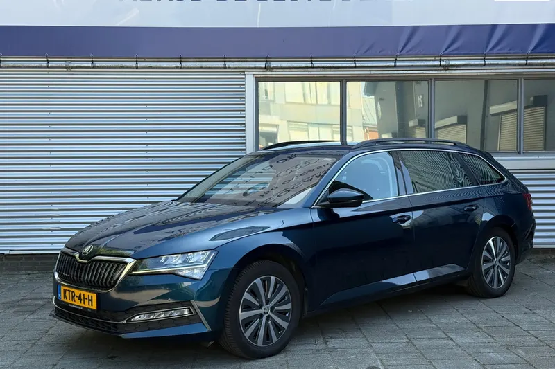 Škoda Superb (2022)