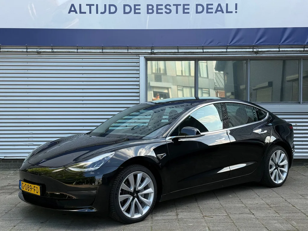 Tesla Model 3 (2019) — foto 1