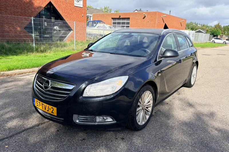 Opel Insignia Sports Tourer (2012)