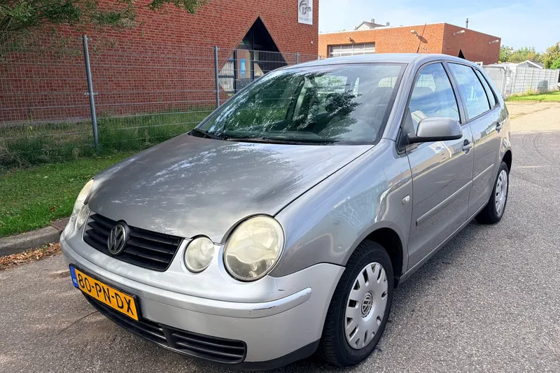 Volkswagen Polo (2004)