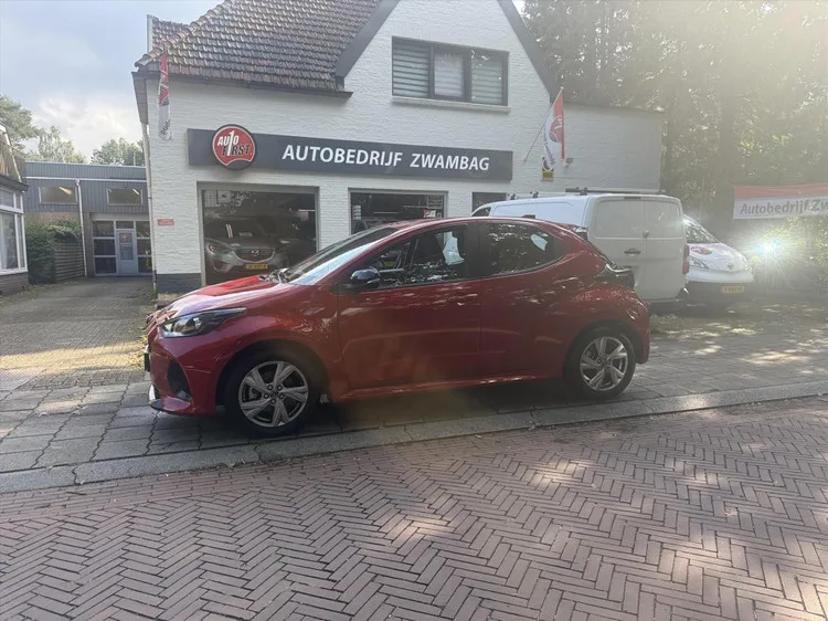 Mazda 2 Hybrid (2025) — foto 1