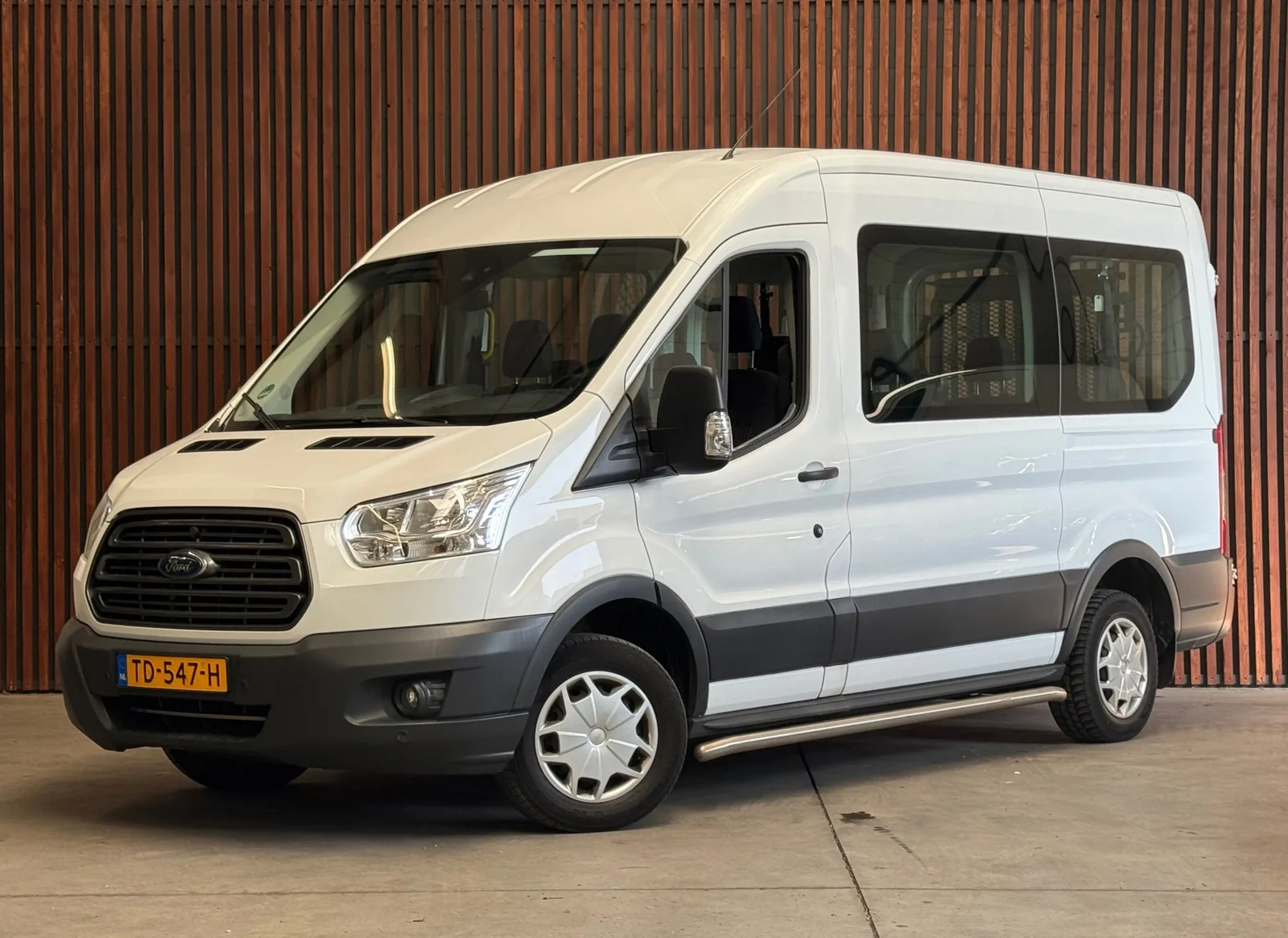 Ford Transit (2018) — foto 1