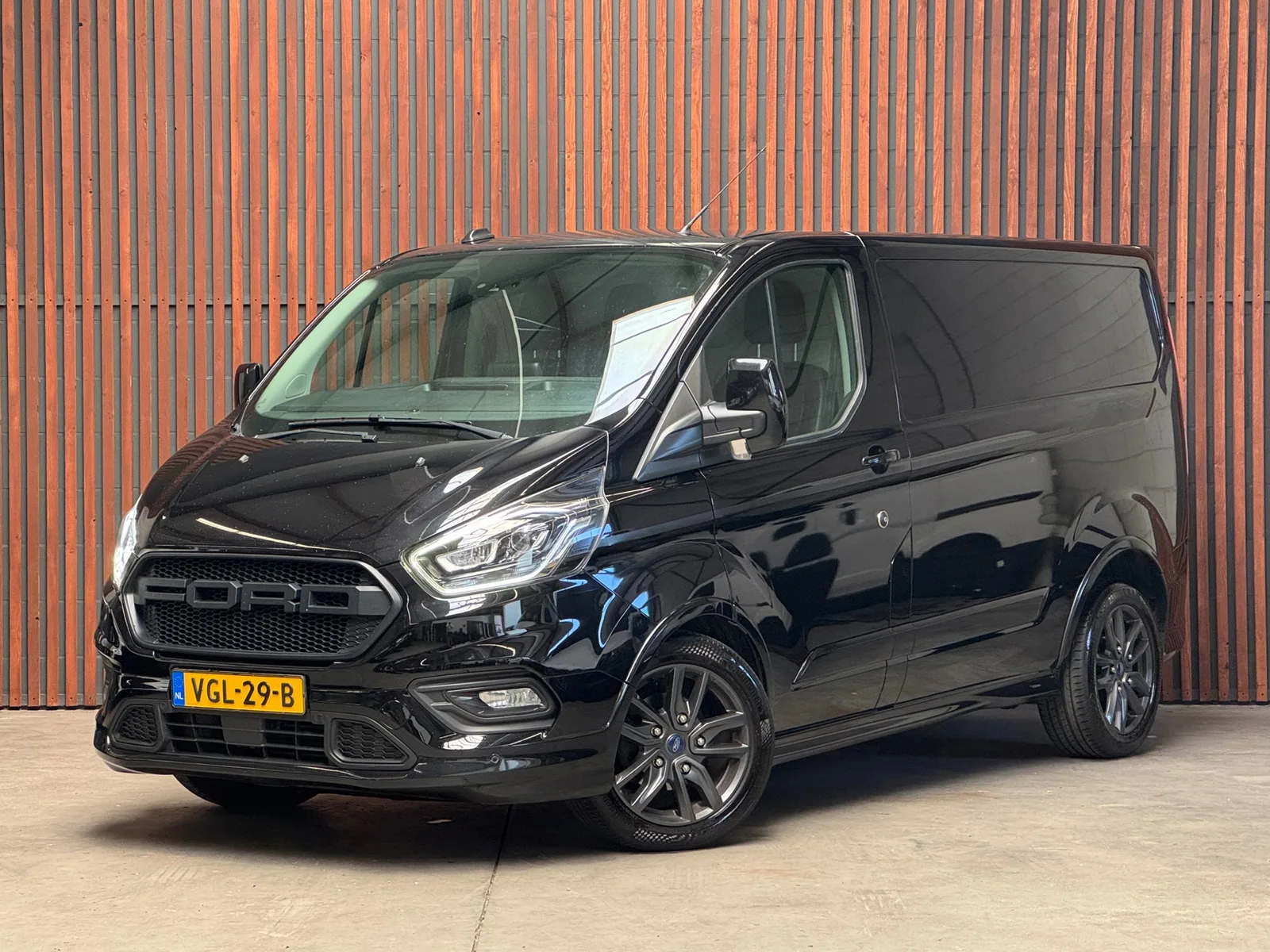 Ford Transit Custom (2020) — foto 1