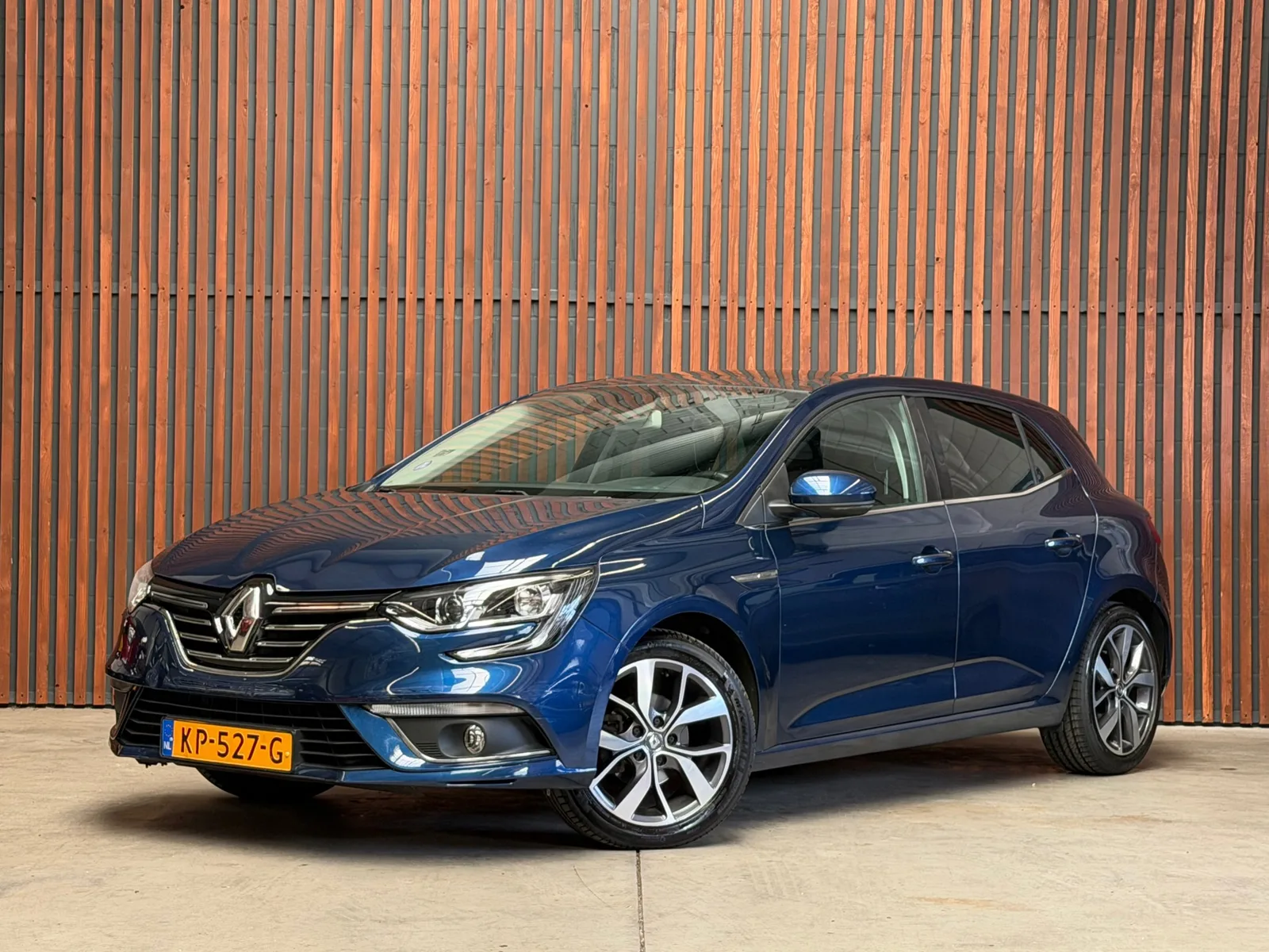 Renault Mégane (2016) — foto 1