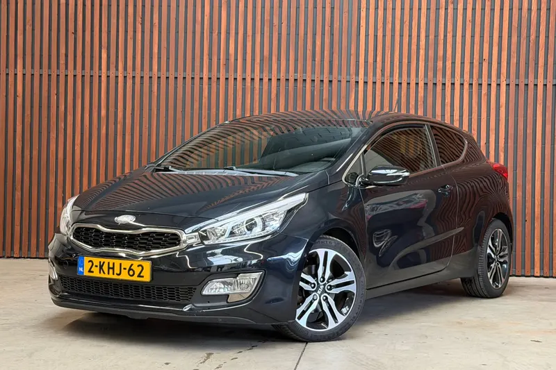 Kia ProCeed (2013)