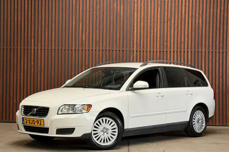 Volvo V50 (2010)