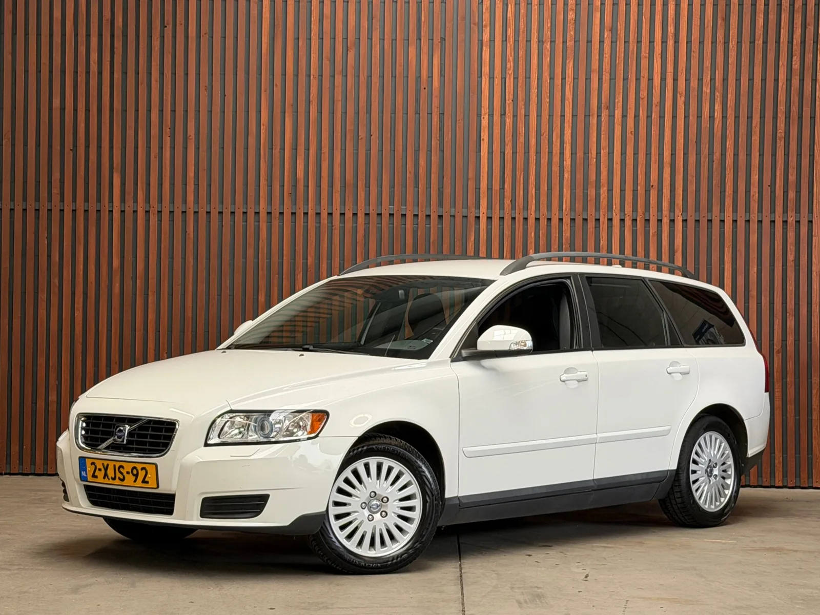 Volvo V50 (2010) — foto 1
