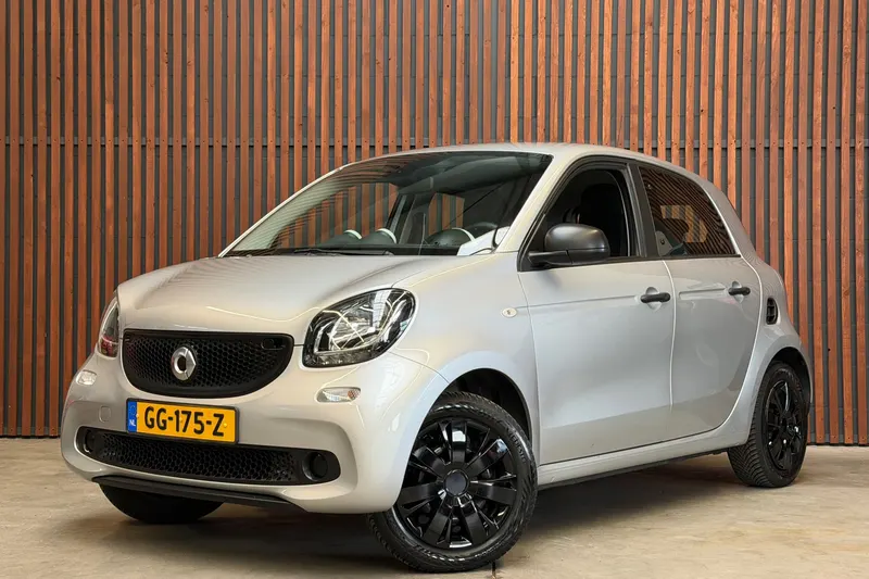 Smart ForFour (2015)