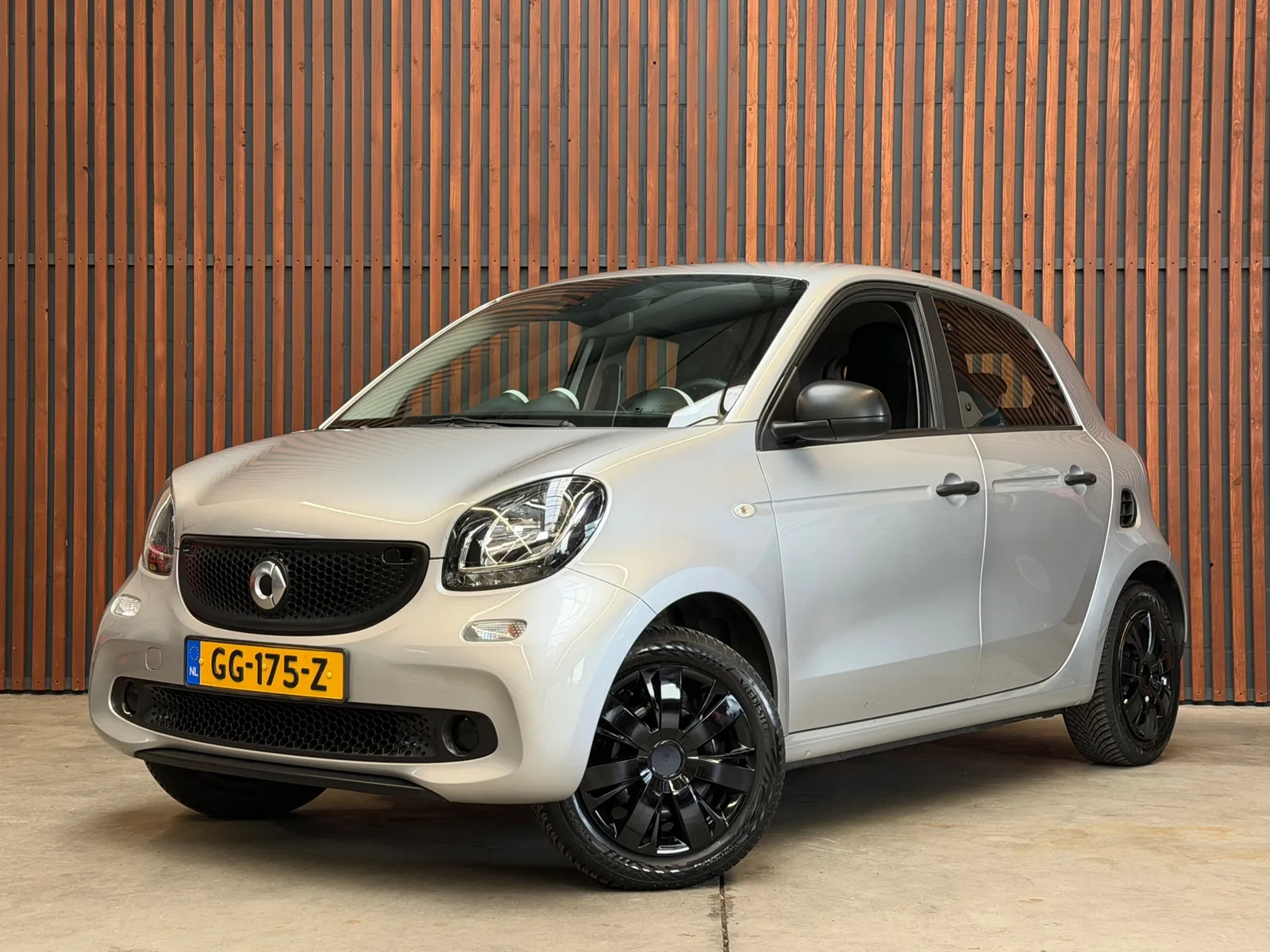 Smart ForFour (2015) — foto 1