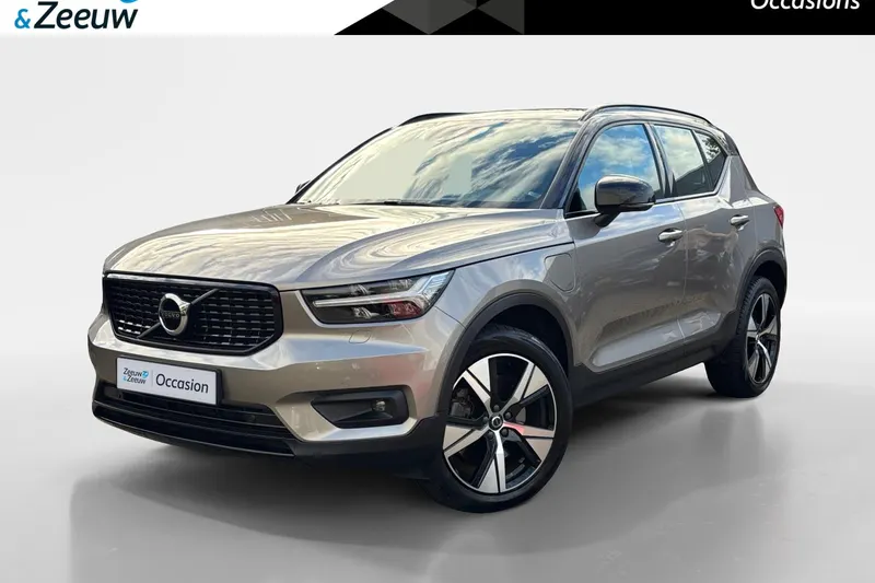 Volvo XC40 (2022)